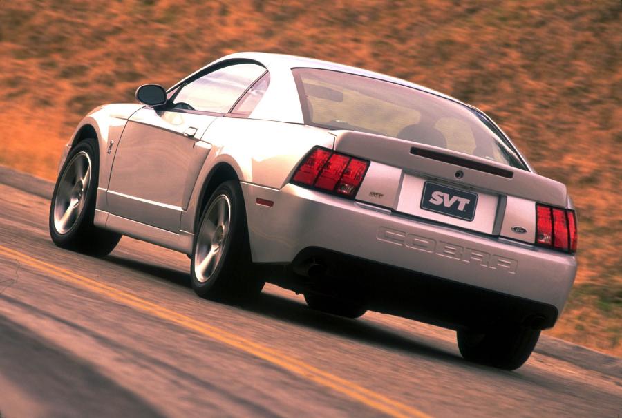  Ford Mustang SVT Cobra 2003 года  (фото 28 из 61)